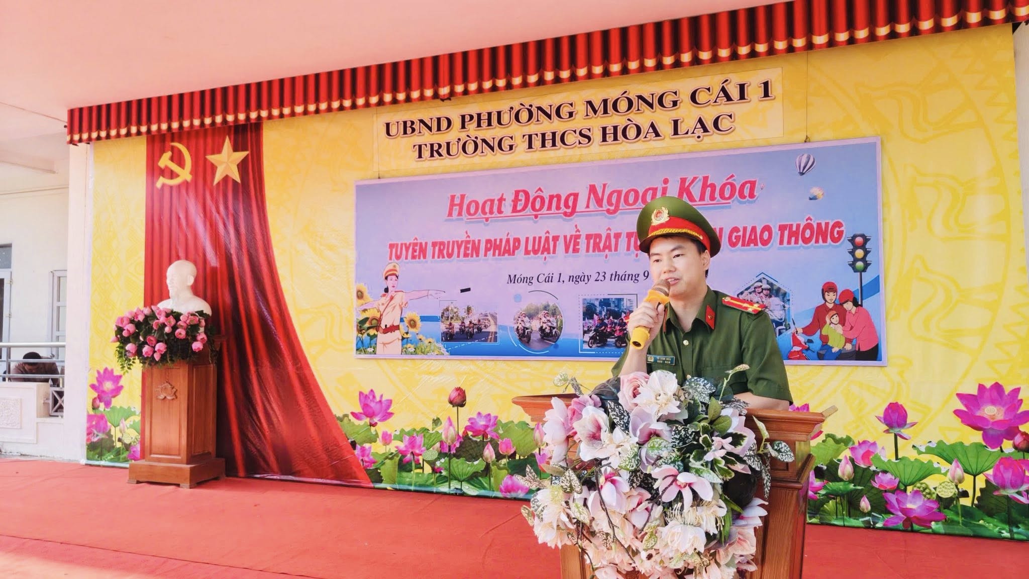 ✨✨ HOẠT ĐỘNG NGOẠI KHOÁ TUYÊN TRUYỀN PHÁP LUẬT VỀ TRẬT TỰ AN TOÀN GIAO THÔNG✨✨