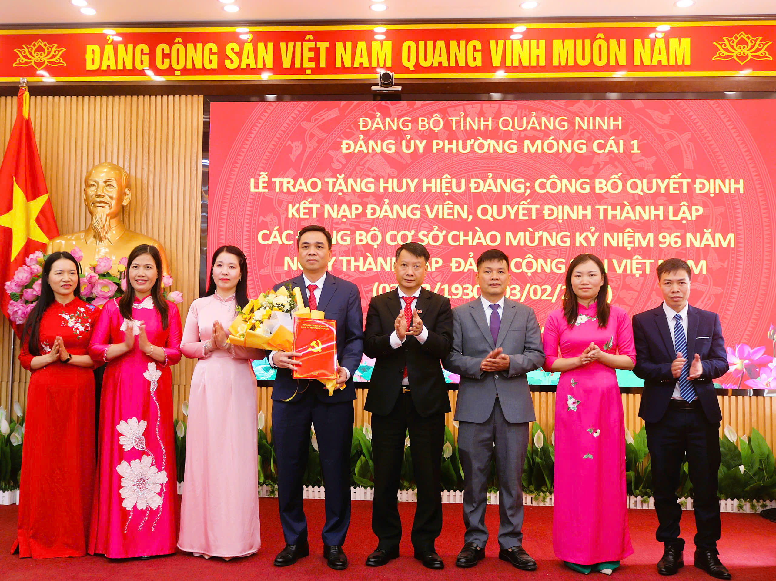Thành lập Đảng bộ Trường THCS Hòa Lạc – Dấu mốc quan trọng trong công tác xây dựng Đảng ở cơ sở